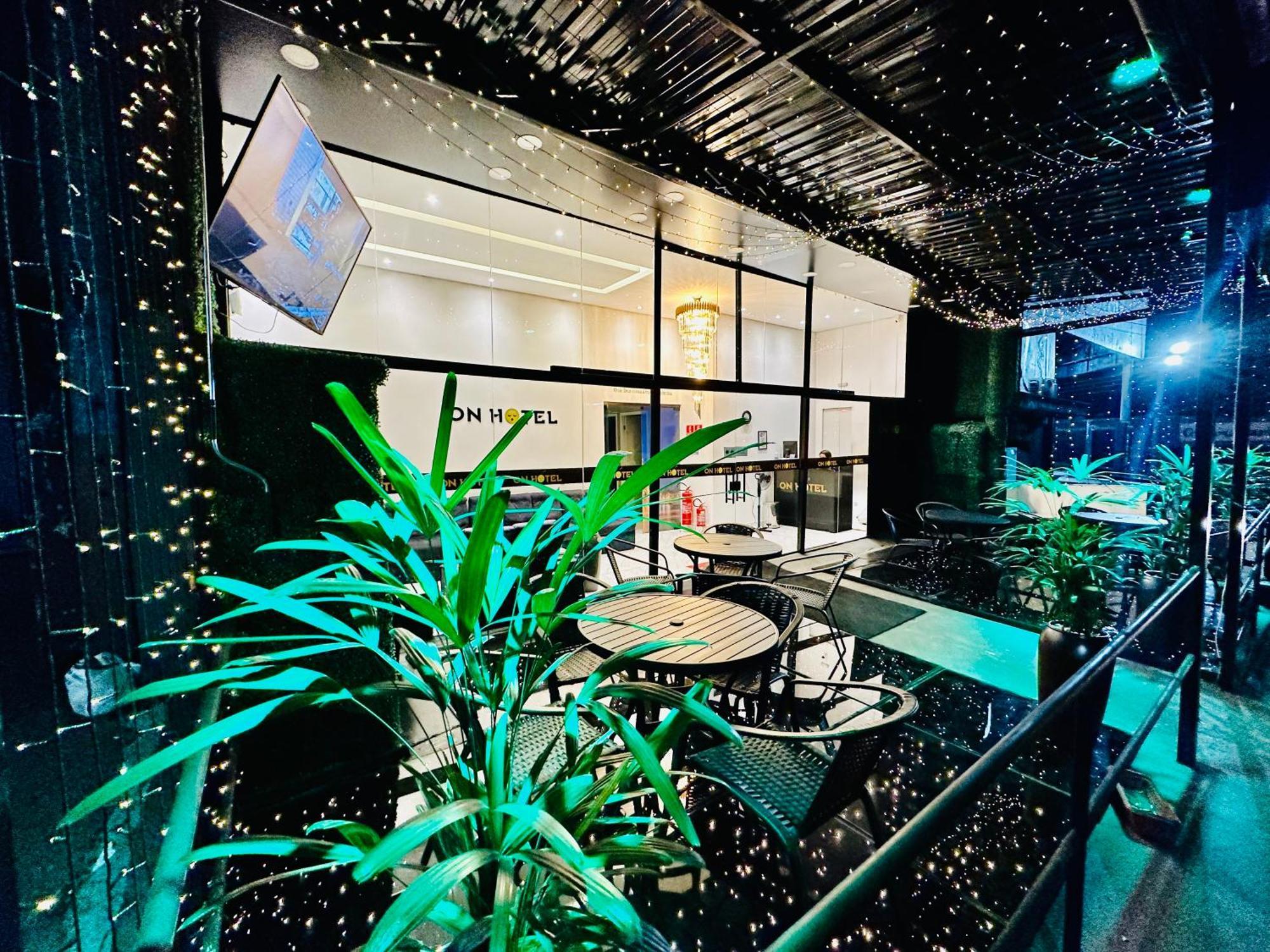 On Park Hotel E Estacionamento Traslado Guarulhos Eksteriør bilde